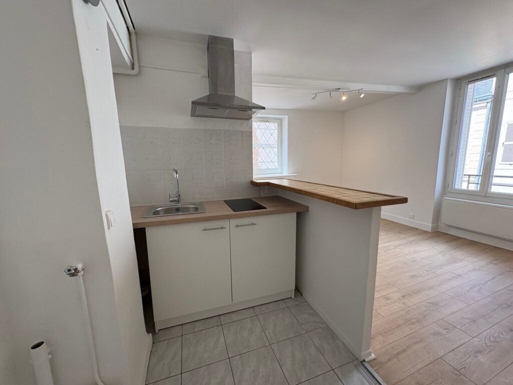 Appartement Place Henri Barbusse à Corbeil-Essonnes