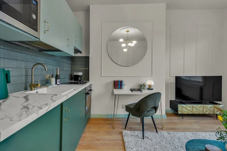 Flat Kramer Mews in Greater London
