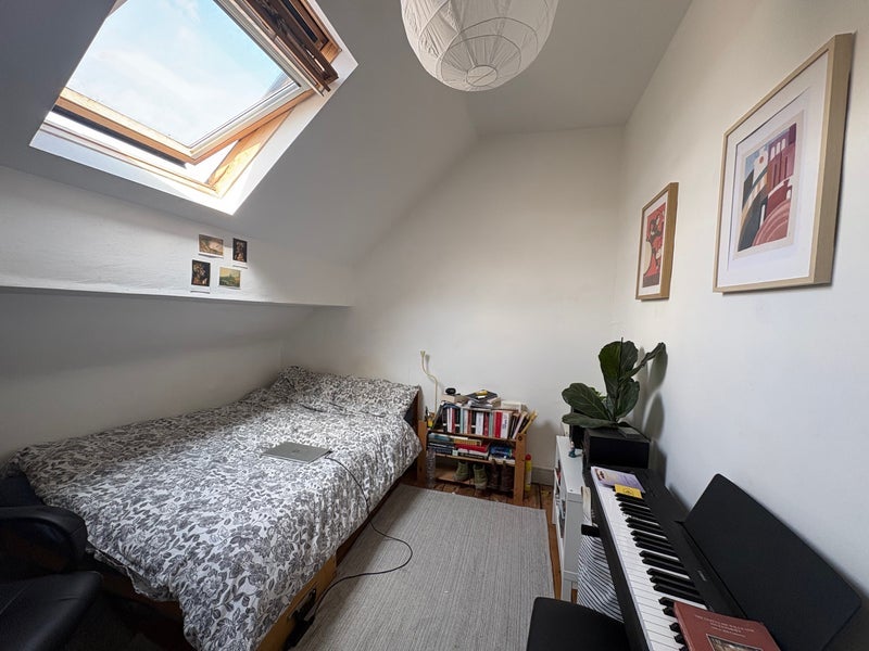 Room Argyle Avenue in Manchester