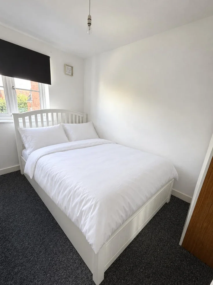 Flat Aldermoor Lane in Coventry