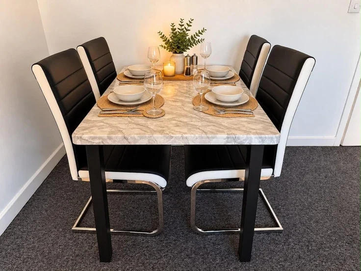Flat Aldermoor Lane in Coventry