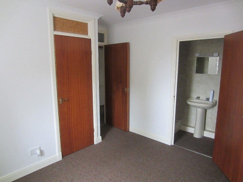 Flat Thorpe Road in Peterborough