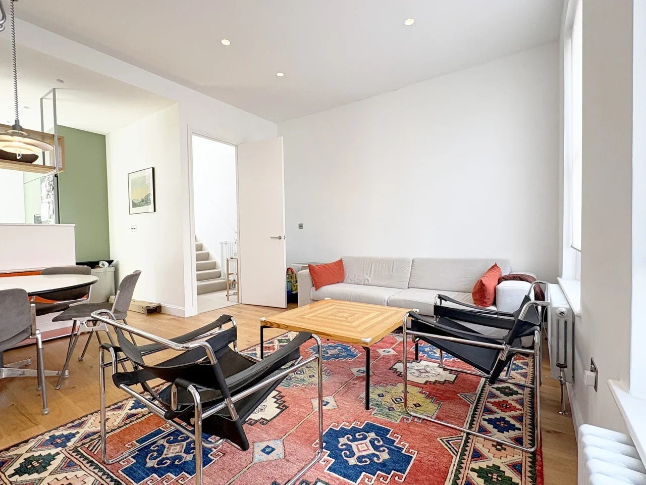 Flat Kilburn Park Road in City of Westminster