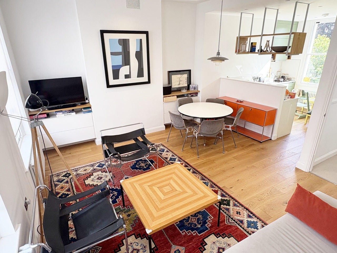 Flat Kilburn Park Road in City of Westminster