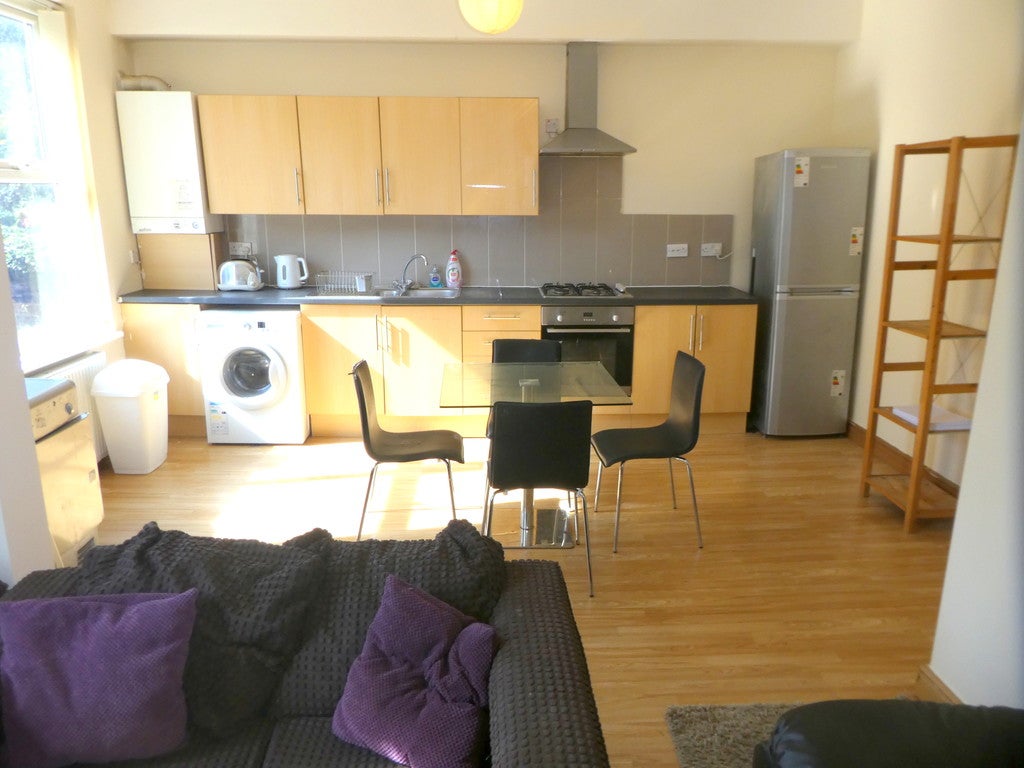 Flat Parsonage Road in Manchester