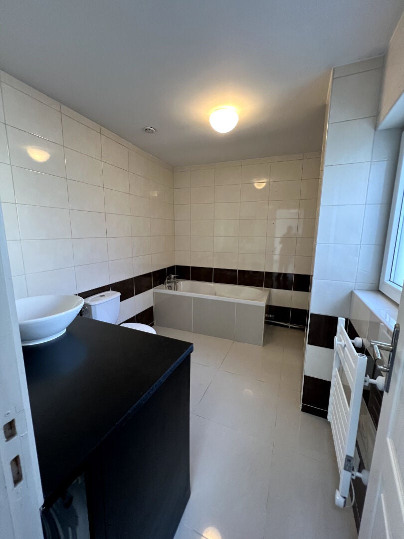Flat Rue Fernand Combette in Montreuil