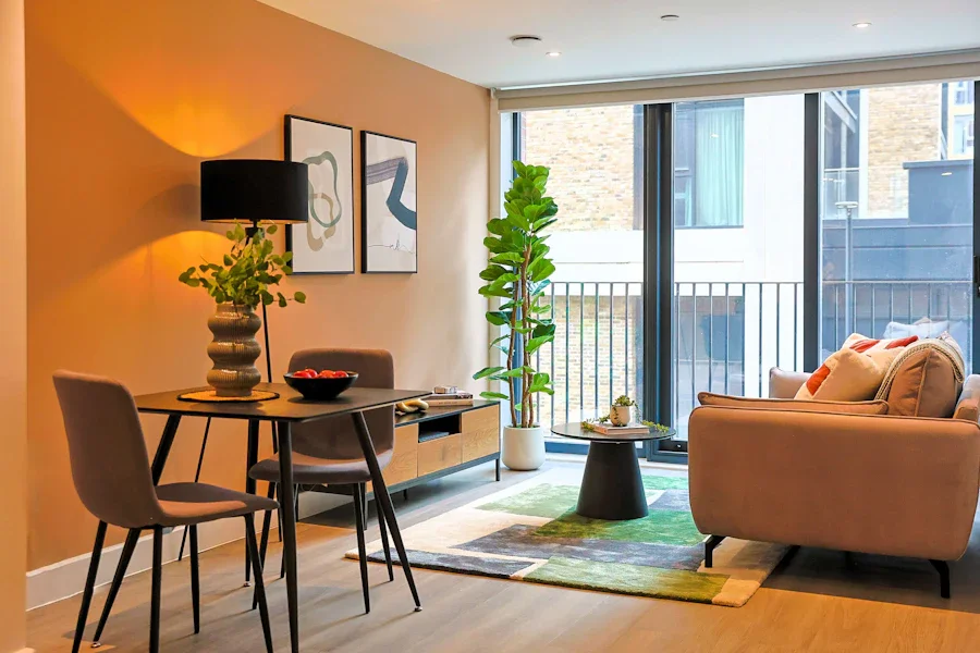 Flat Three Queens Lane in Bristol