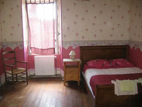Room Grande Rue in Arthonnay