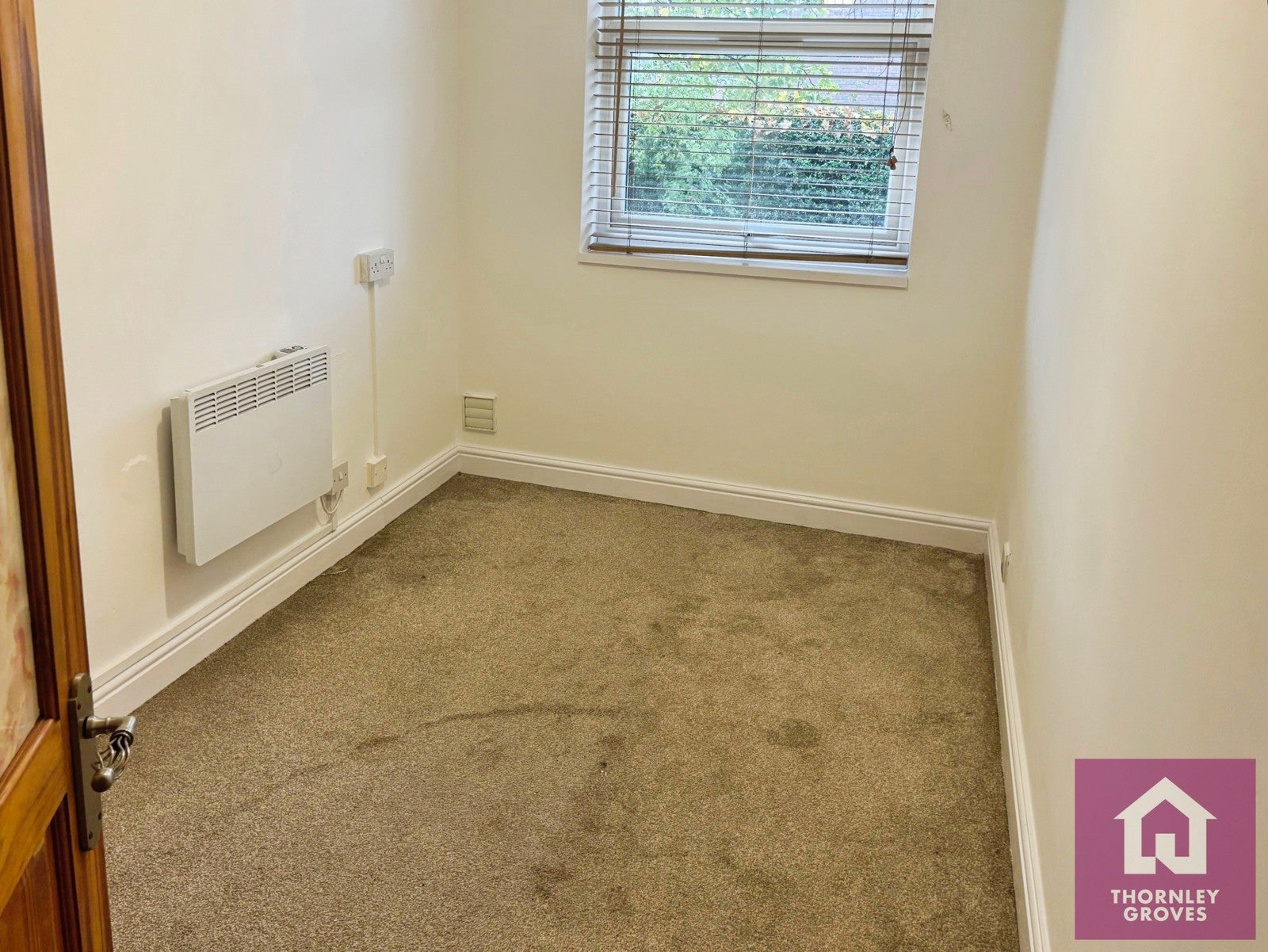 Flat Cholmondeley Road in Salford
