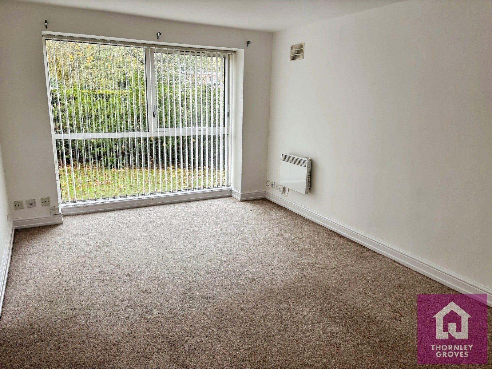Flat Cholmondeley Road in Salford