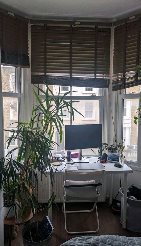 Room Elderfield Road in Greater London