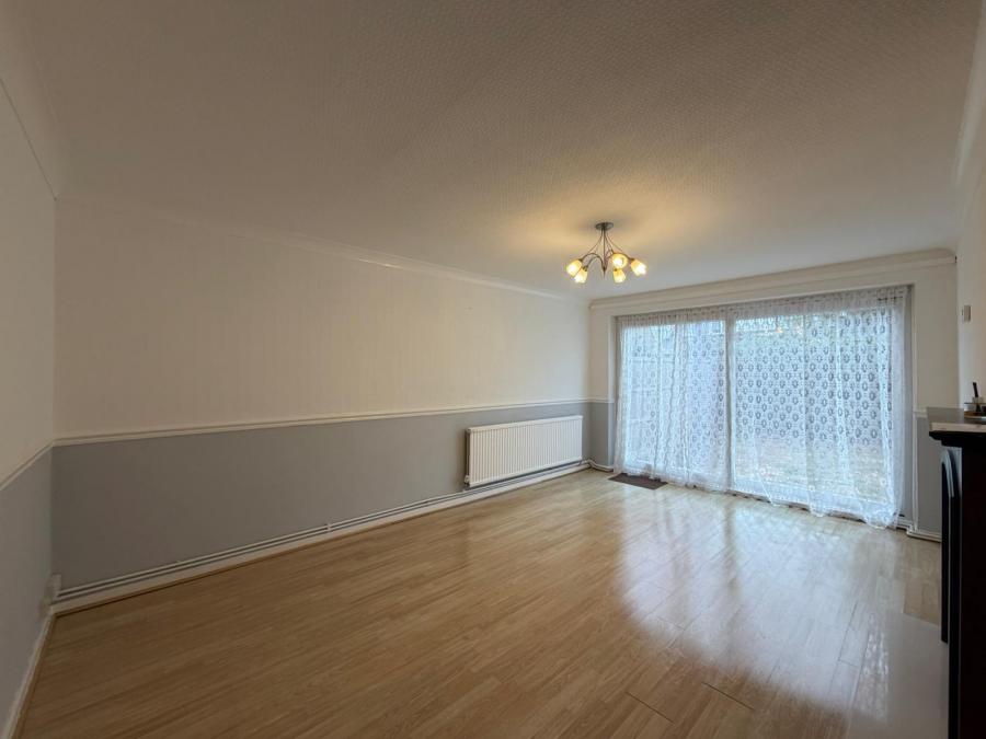 Flat Larkspur Way in Epsom and Ewell