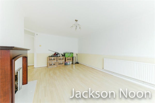 Flat Larkspur Way in Epsom and Ewell