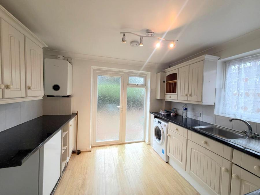 Flat Larkspur Way in Epsom and Ewell