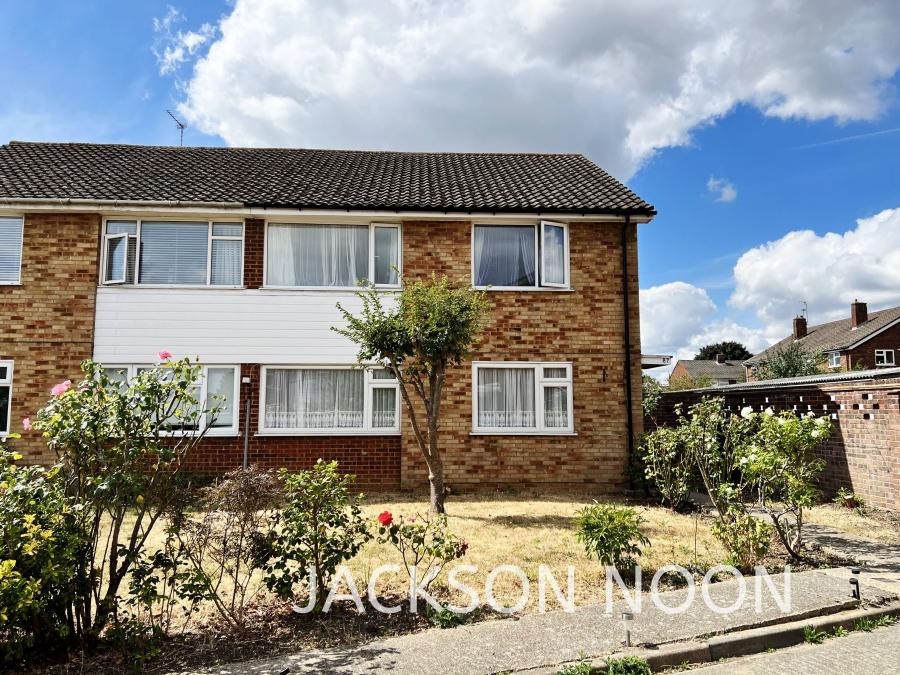 Flat Larkspur Way in Epsom and Ewell