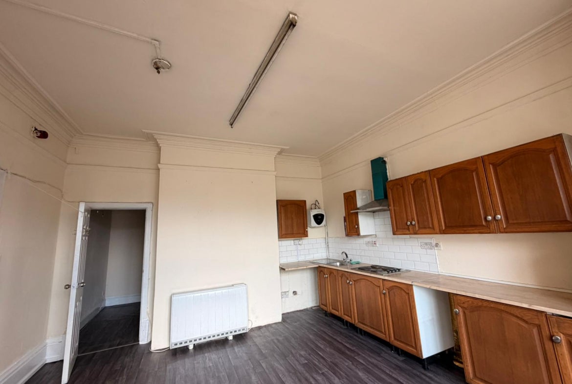 Flat Uppingham Road in Leicester