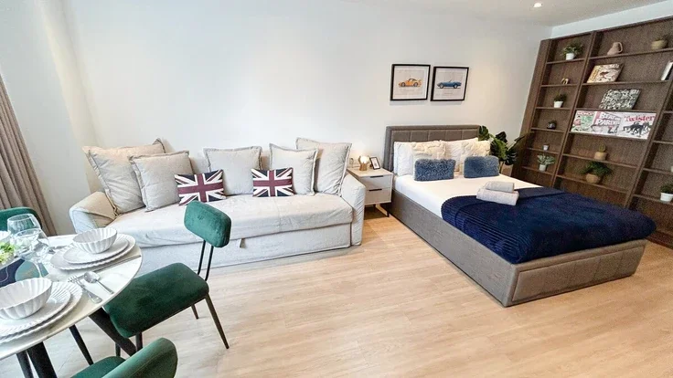 Flat Frampton Street in City of Westminster