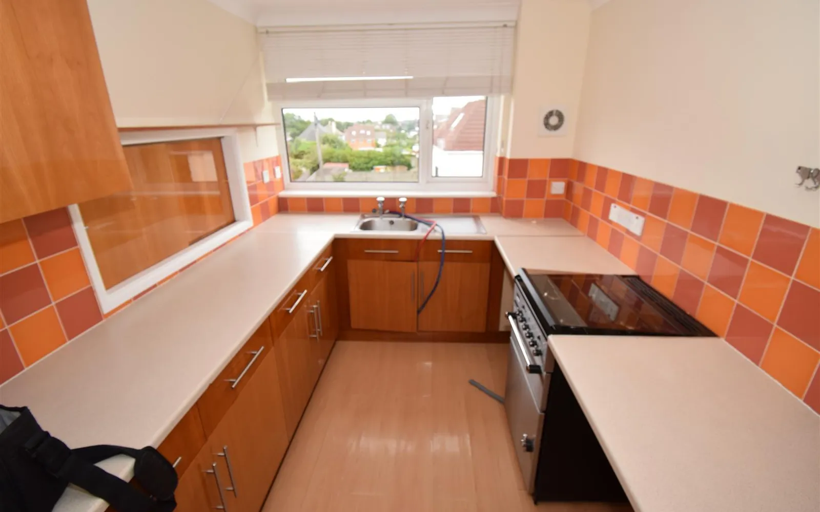 Flat Ashley Road in Poole