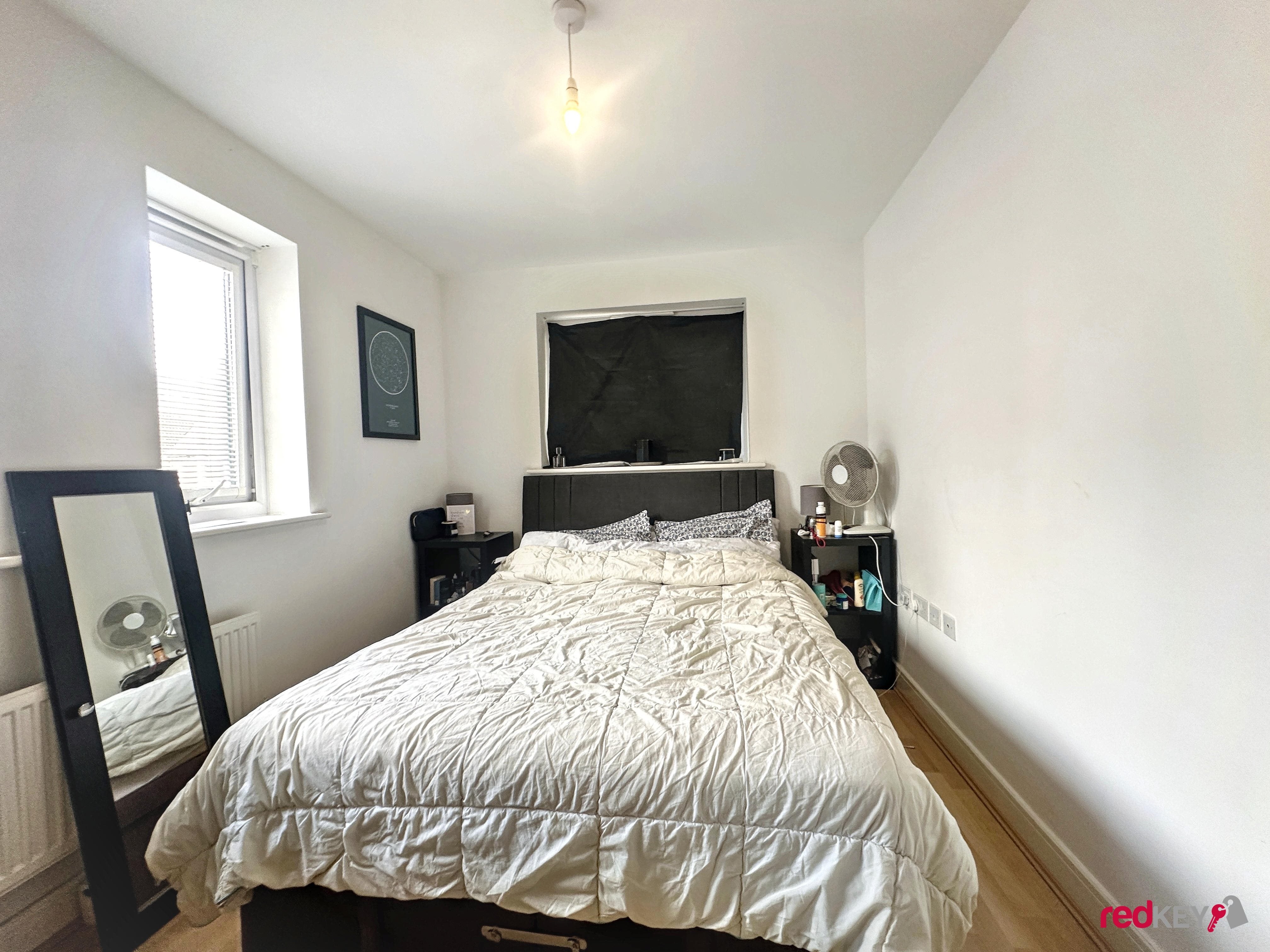 Flat Doric Mews in Newport