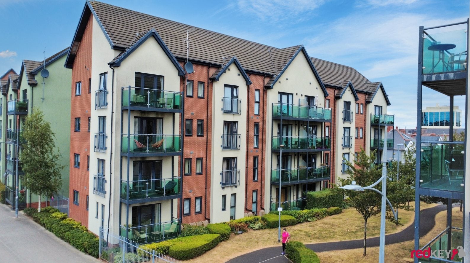 Flat Doric Mews in Newport
