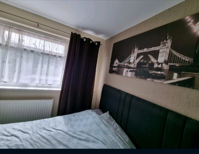 Room Ash Road in Crawley