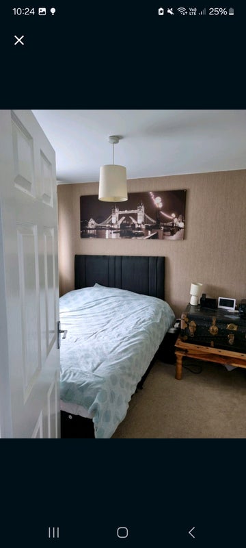 Room Ash Road in Crawley