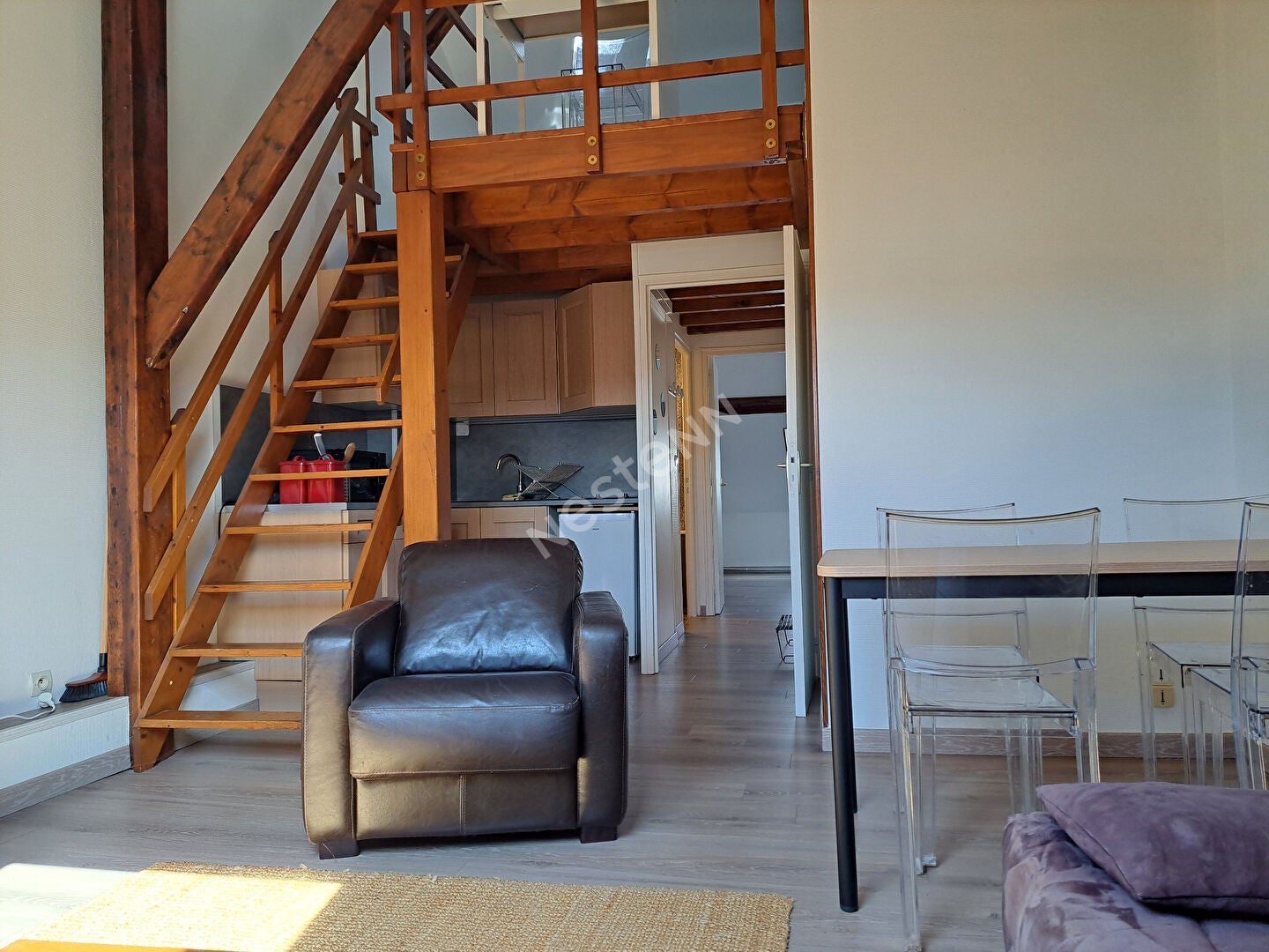 Flat Rue du Mont d'Arène in Reims