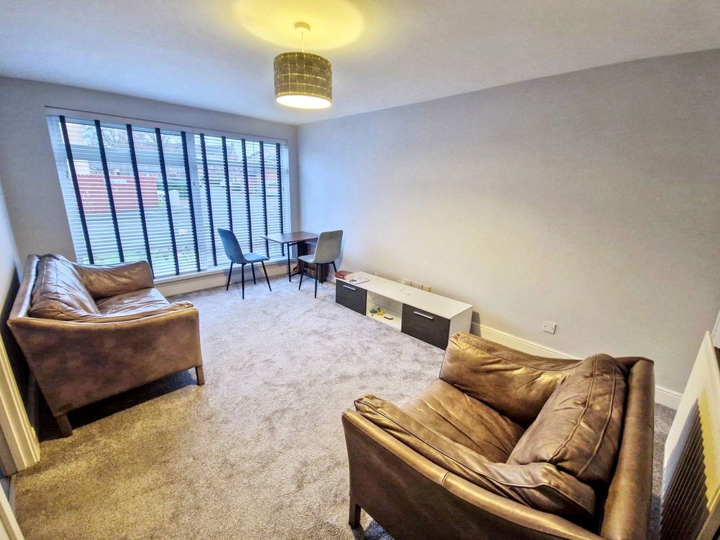 Flat Bowes Court in Newcastle upon Tyne