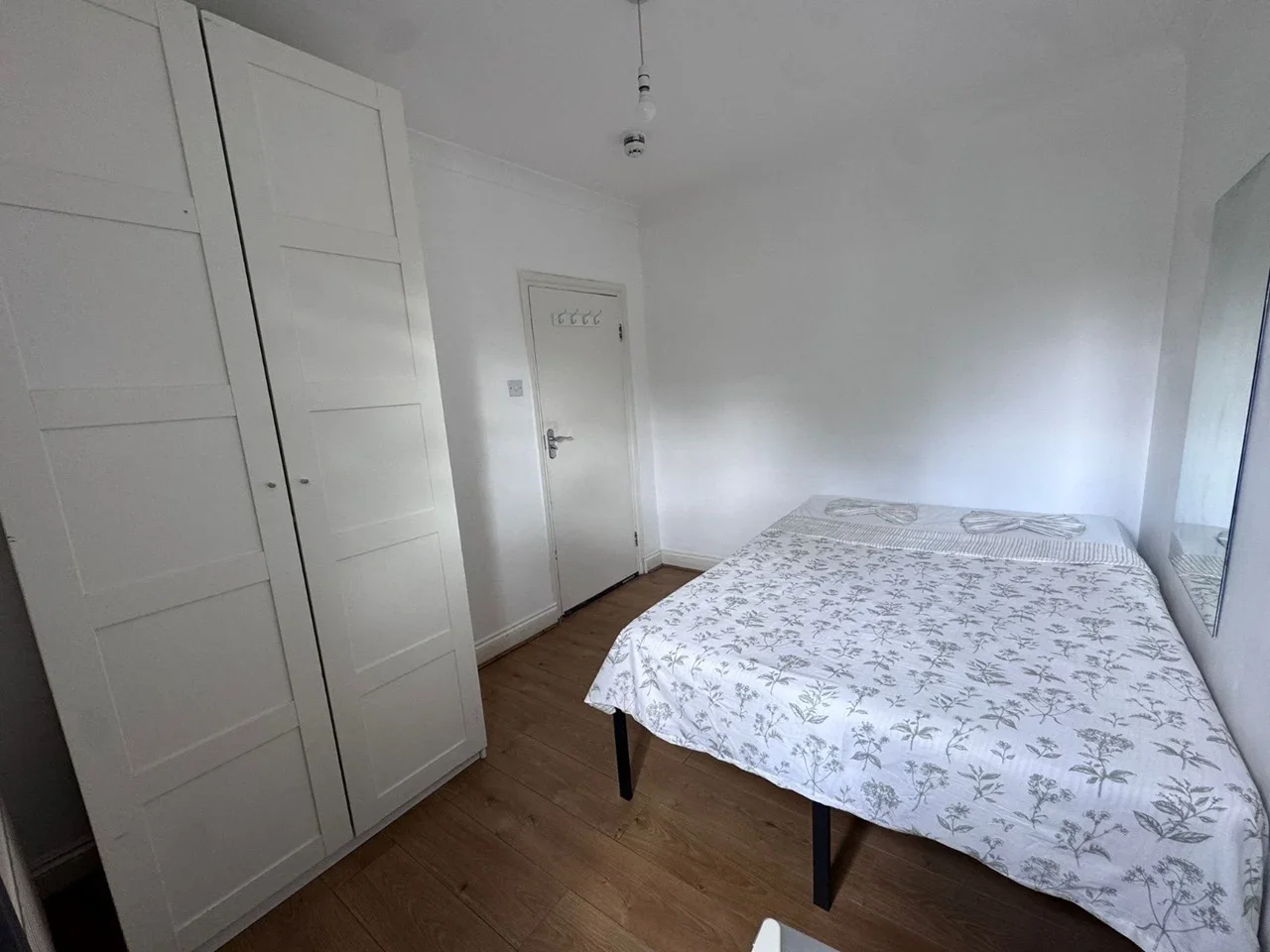 Room Morley Road in Greater London