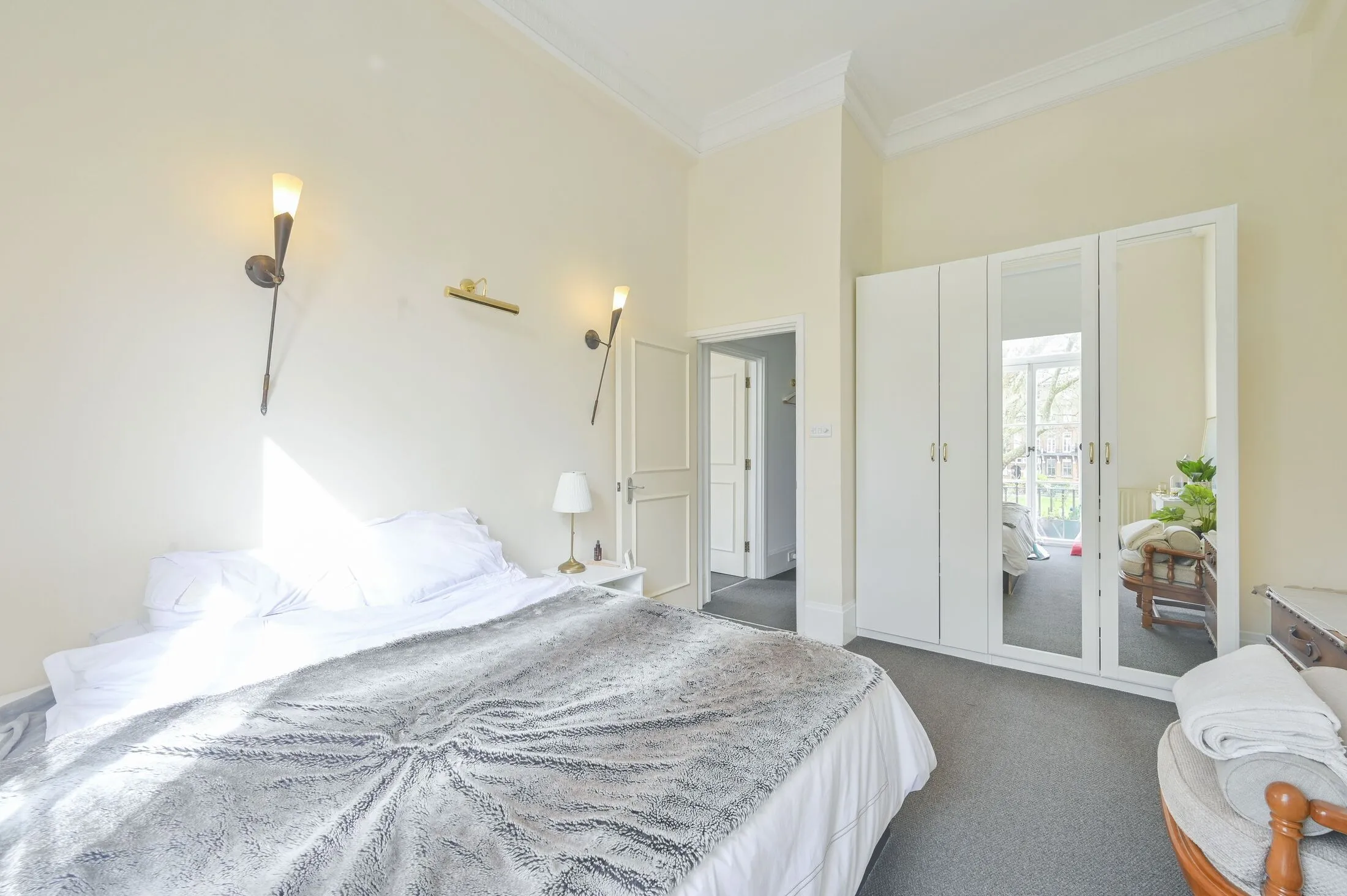 Flat Nevern Square in Greater London