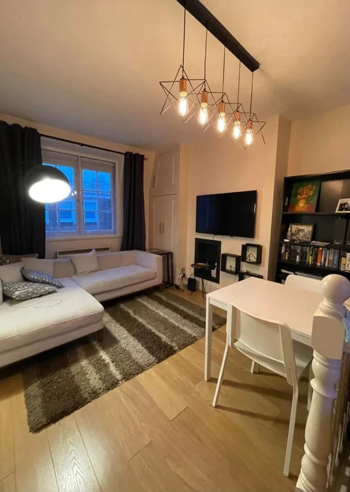 Flat Charleville Road in Greater London