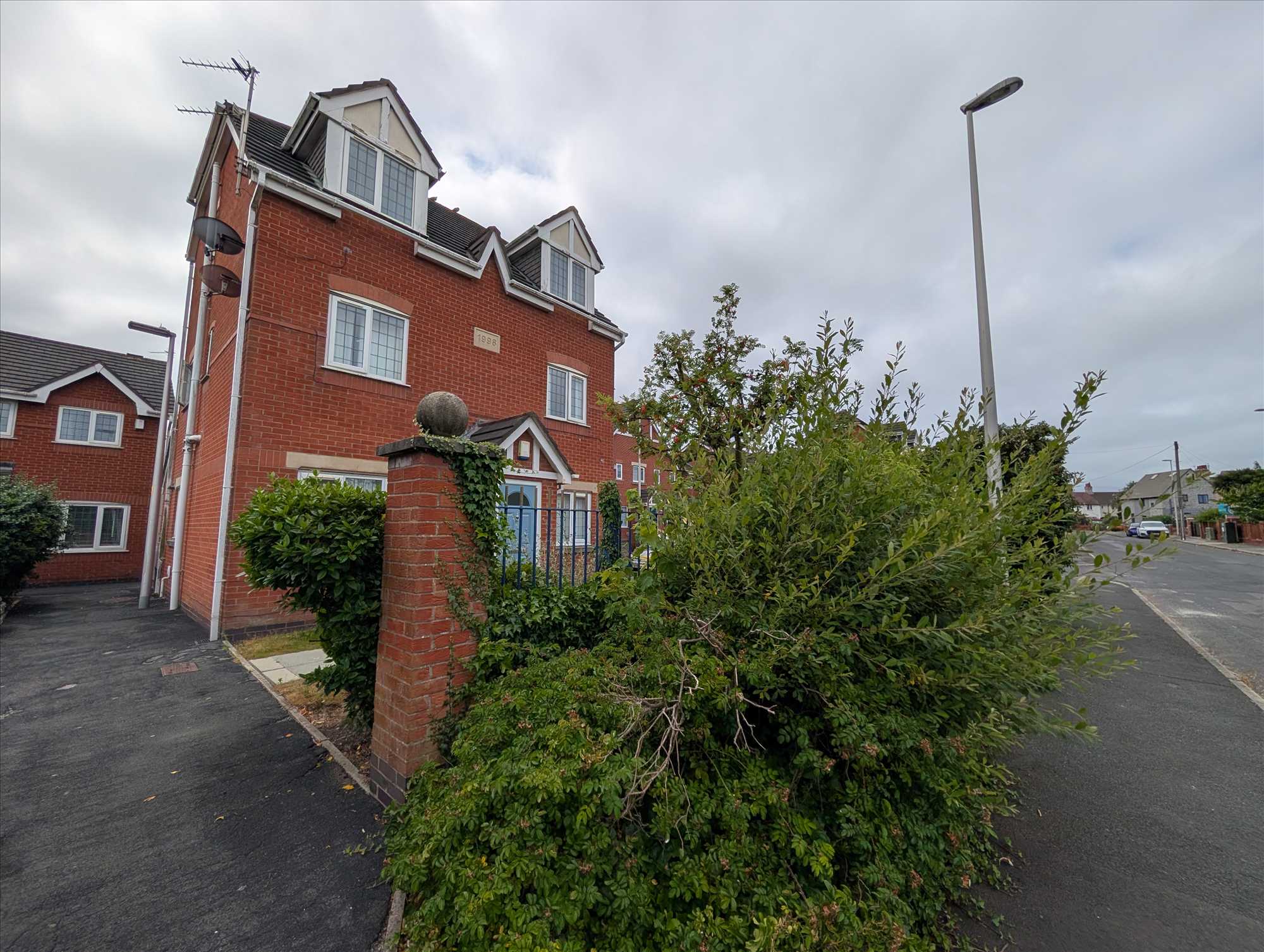 Flat Chiddlingford Court in Blackpool
