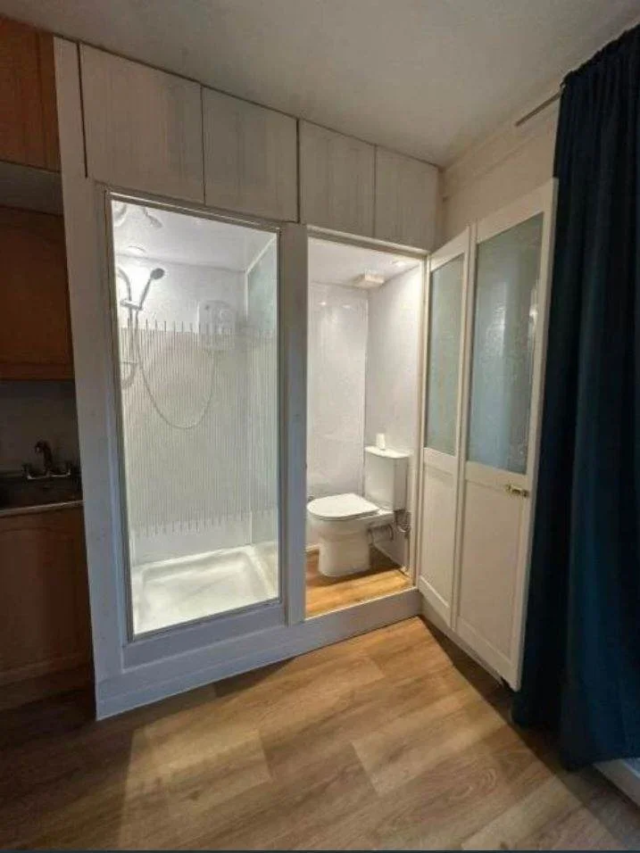 Room Polesworth Road in Greater London