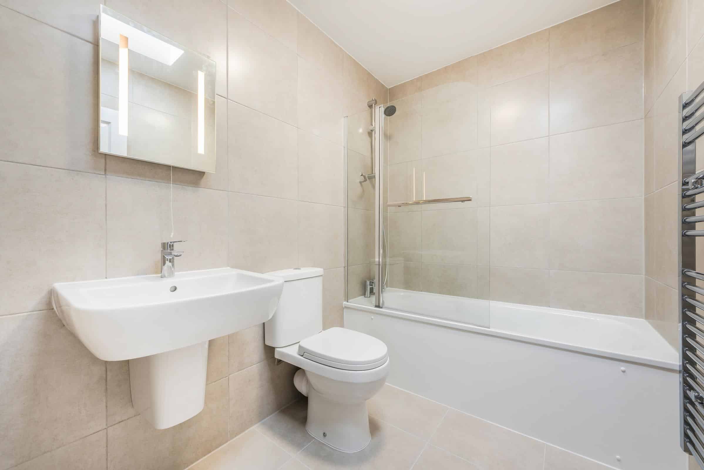 Flat Kingston Road in Greater London