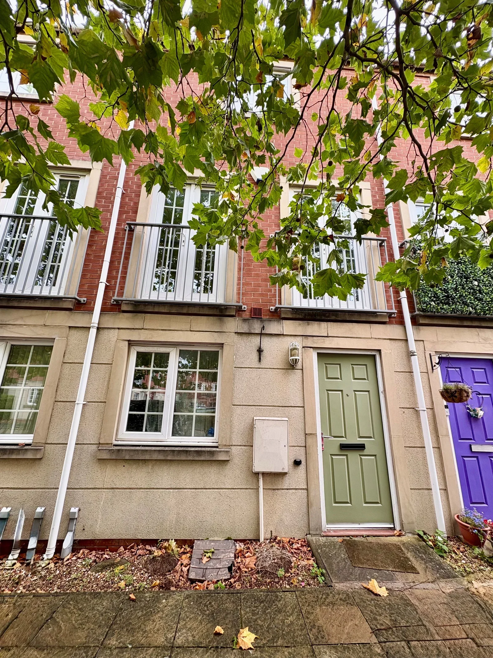 House Madison Avenue in Dudley