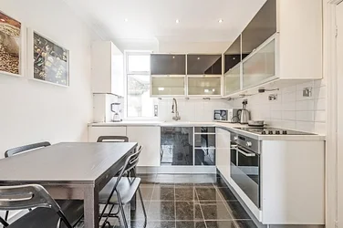 Flat Lisson Grove in City of Westminster