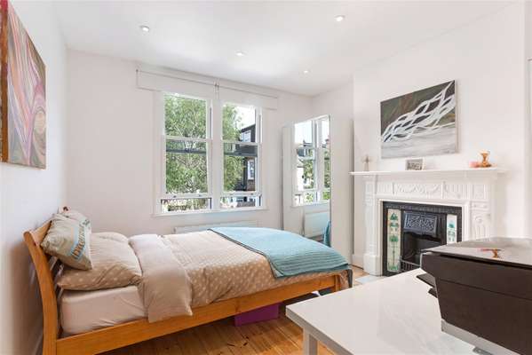 House Alfriston Road in Greater London