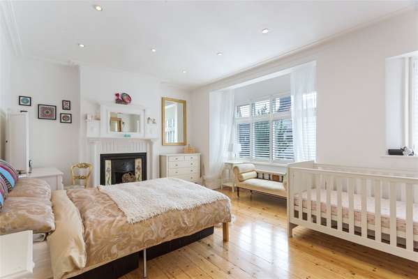 House Alfriston Road in Greater London