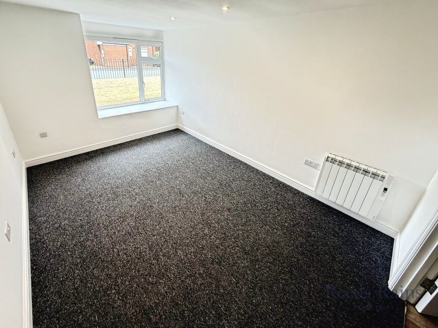 Flat Gordon Street in Newcastle-under-Lyme
