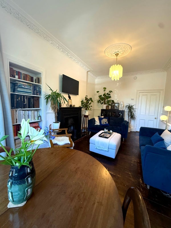 Room Ferry Road in City of Edinburgh