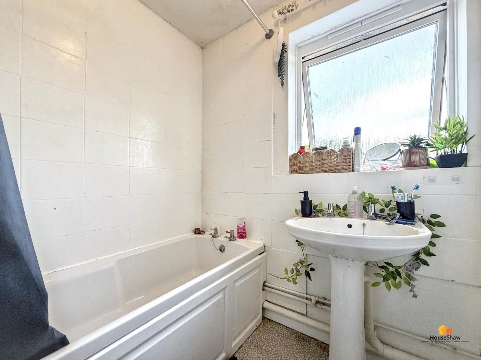 House Plym Close in Aylesbury