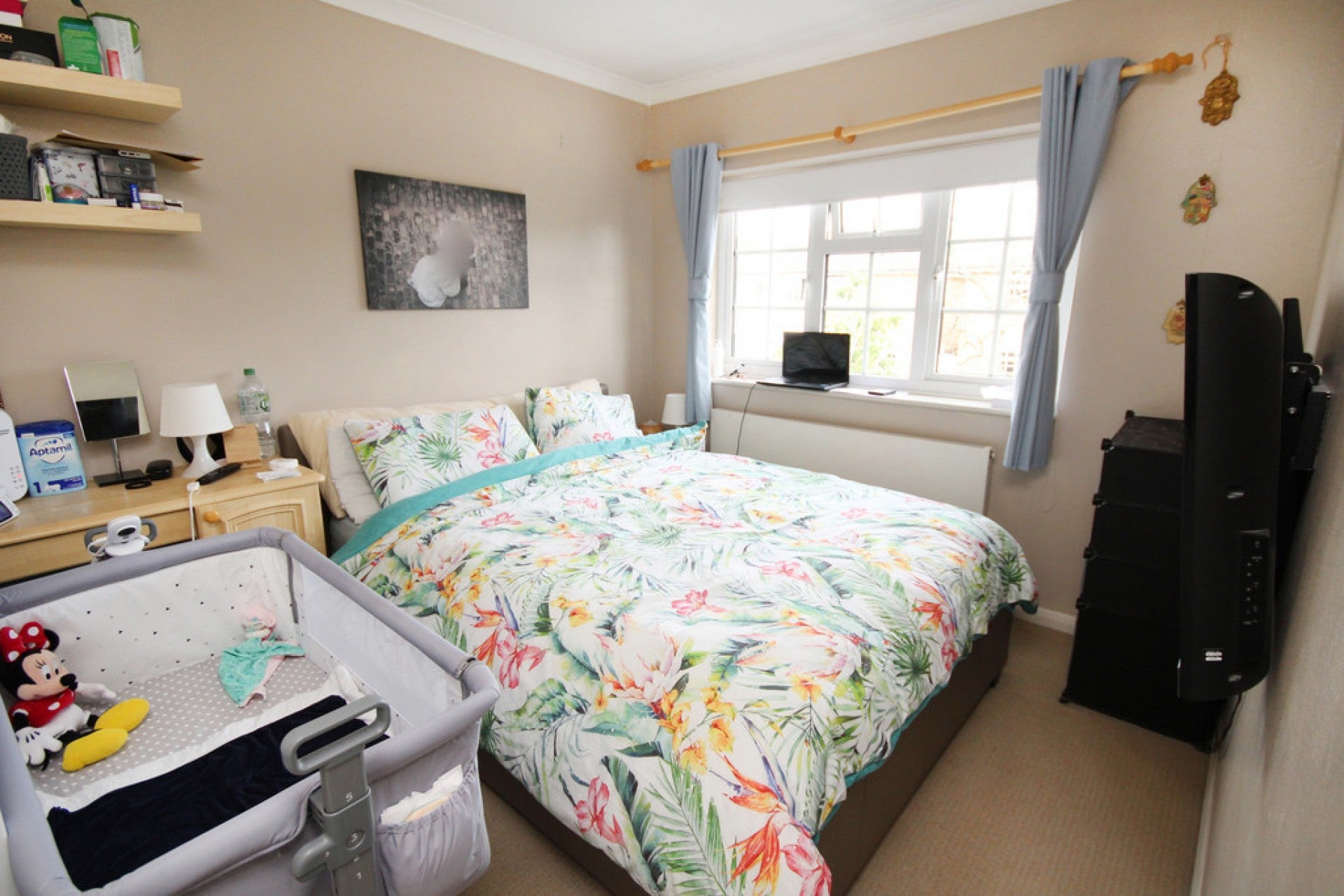 House Garrick Close in Borough of Spelthorne