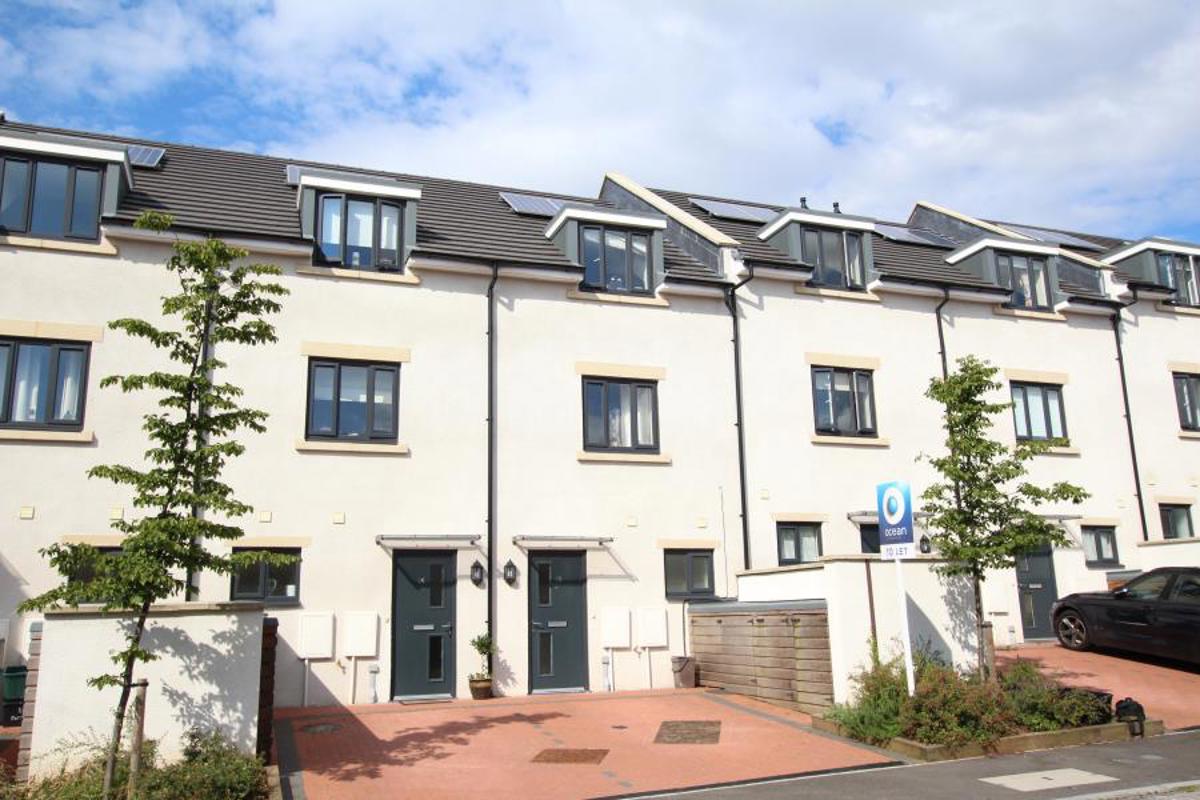 House Durnford Avenue in Bristol