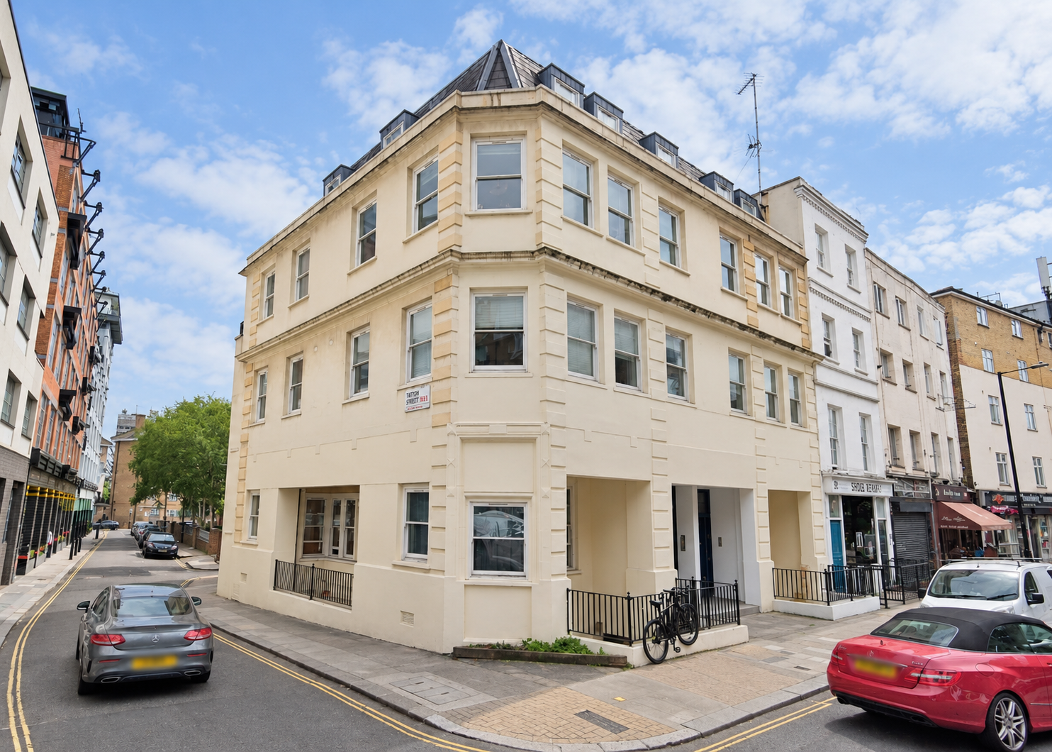 Flat Frampton Street in City of Westminster