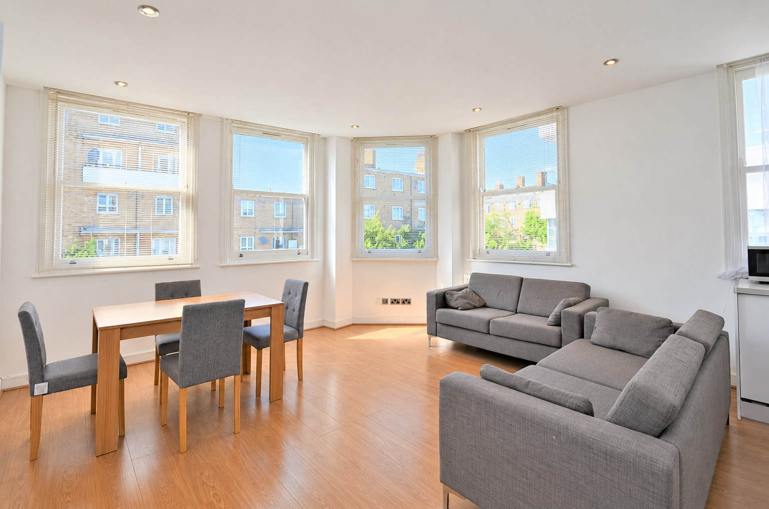 Flat Frampton Street in City of Westminster