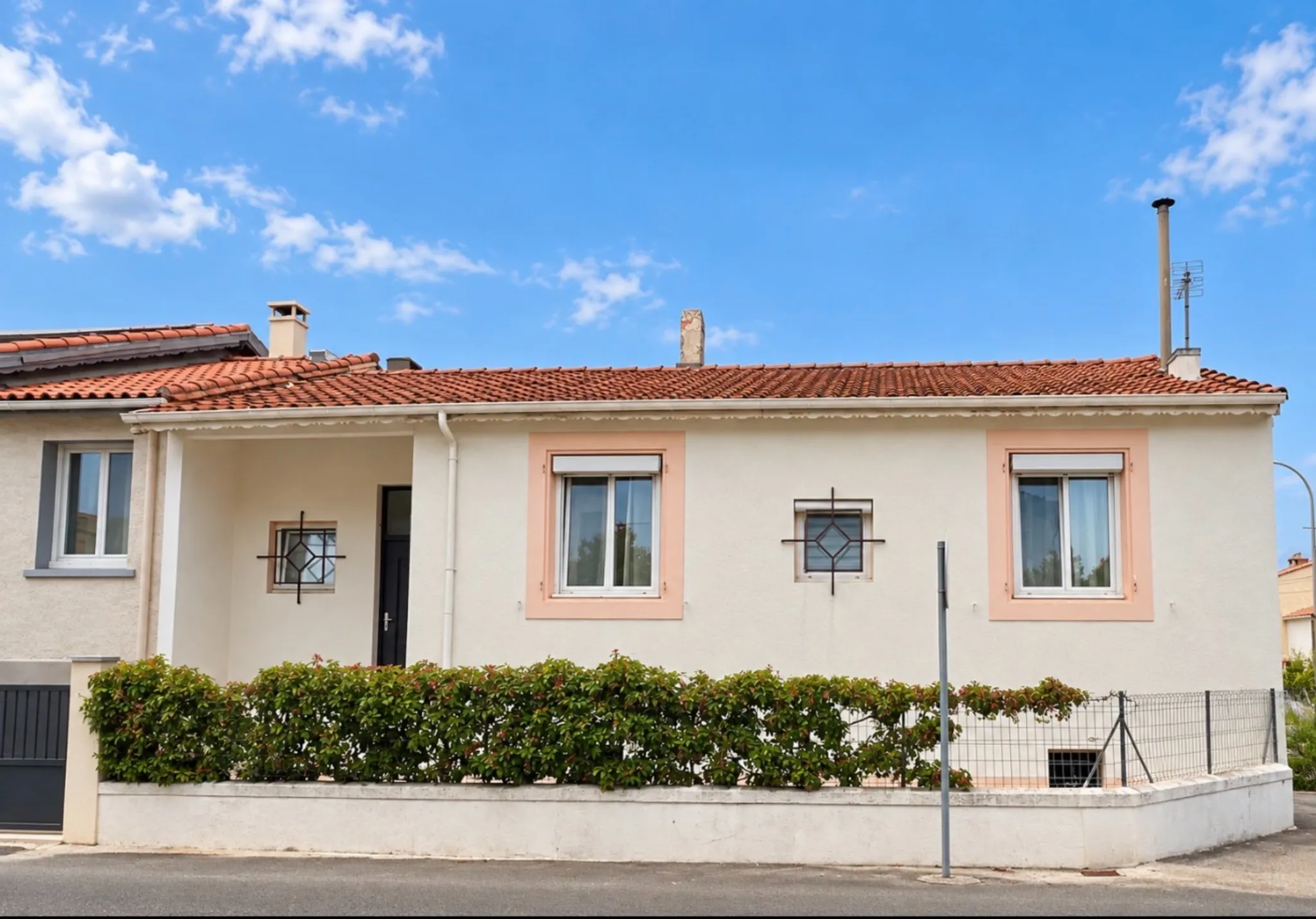 House Rue Francis Marcero in Narbonne