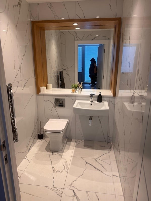 Room Summerstown in Greater London