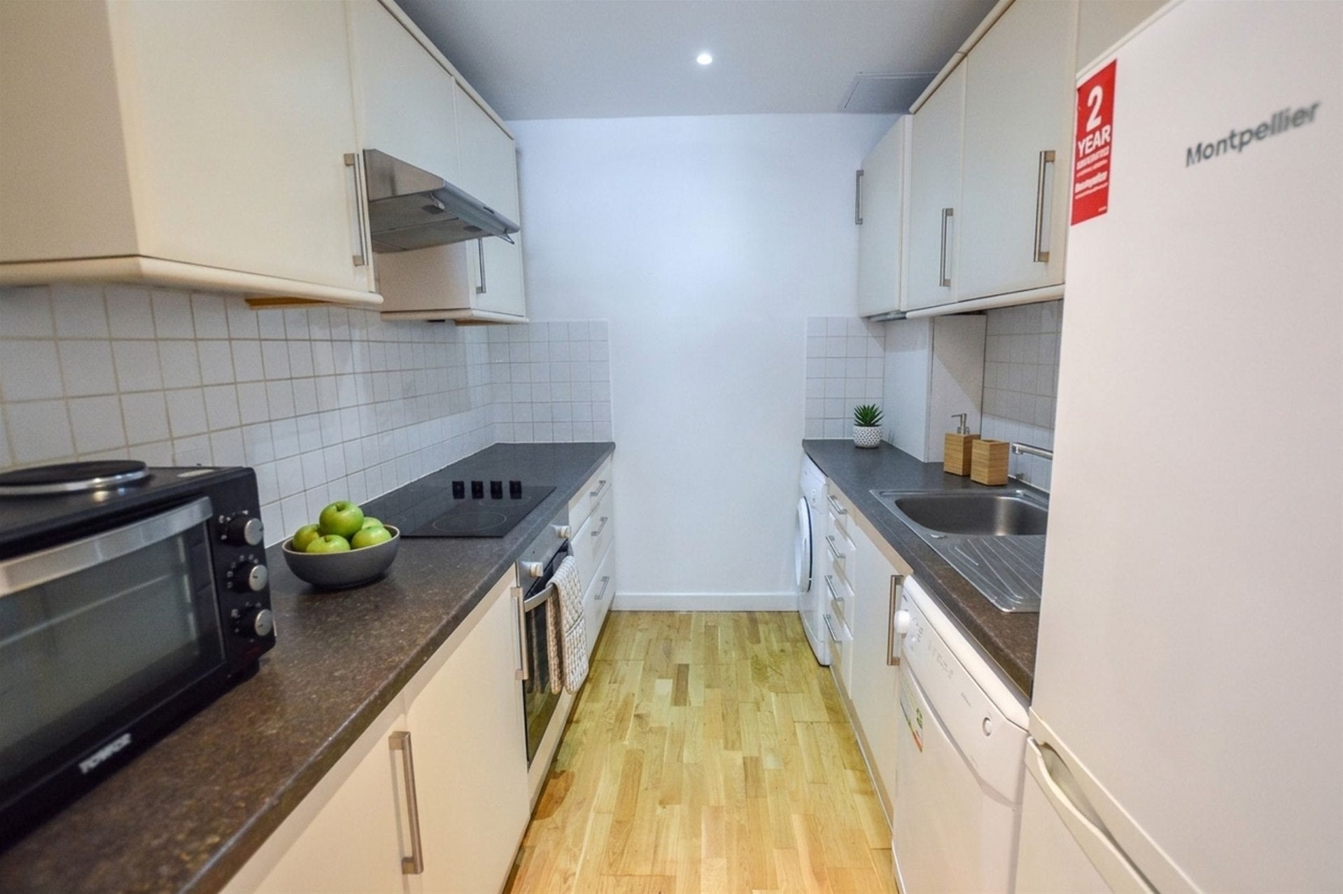 Flat Canfield Place in Greater London