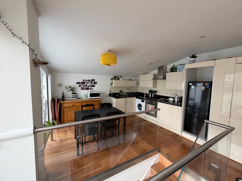 Room Osborne Road in Greater London