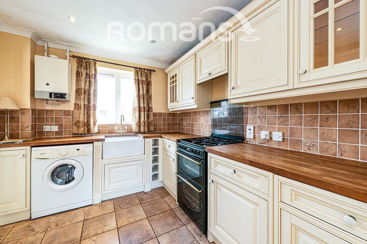 House Tamar Way in Wokingham